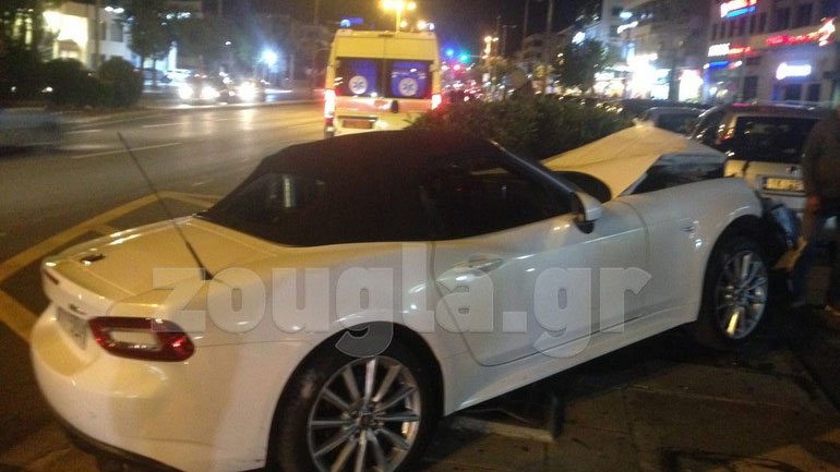 Τροχαίο ατύχημα στη Λ. Μεσογείων