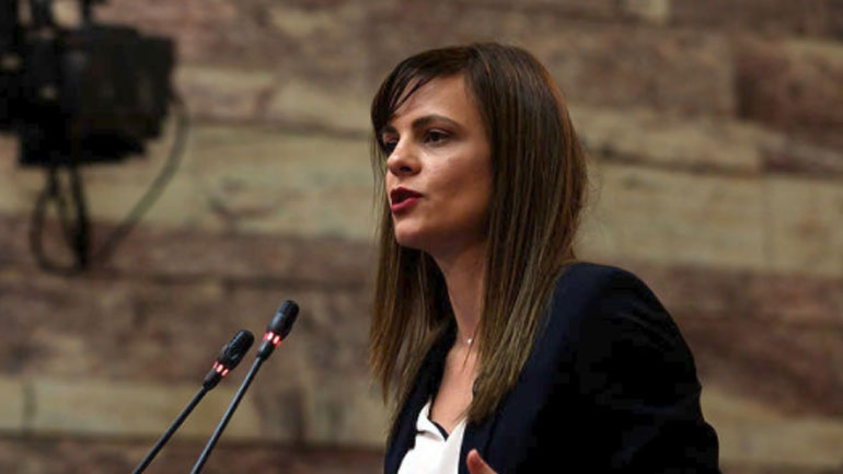 Αχτσιόγλου: Επιταχύνεται ο ρυθμός απονομής των συντάξεων