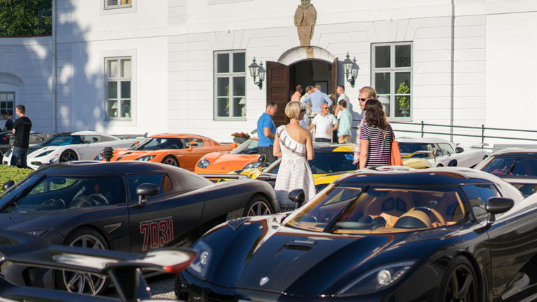 Συνάντηση εκατομμυρίων από την Koenigsegg Συνάντηση εκατομμυρίων από την Koenigsegg