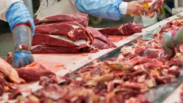 Κατασχέσεις ακατάλληλων τροφίμων στον Πειραιά