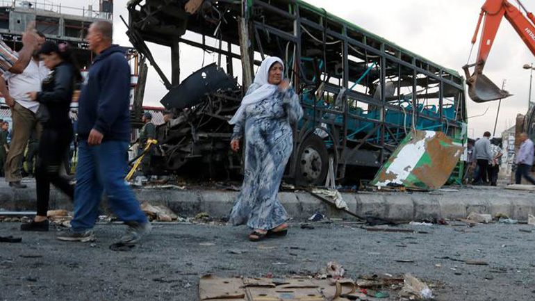 Συρία: 11 άμαχοι νεκροί σε αεροπορική επιδρομή στην Ιντλίμπ