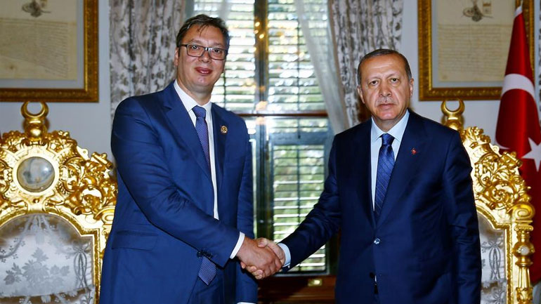 Deutsche Welle: Επενδυτική «επιδρομή» Ερντογάν στη Σερβία