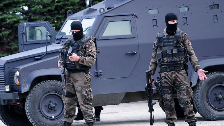 Τουρκία: «Κυνηγητό» της αστυνομίας για 70 στρατιωτικούς που κατηγορούνται ότι συνδέονται με τον Γκιουλέν