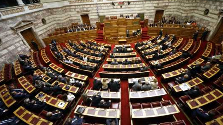 Βουλή: Με ευρεία πλειοψηφία υπερψηφίστηκε το νομοσχέδιο για τα νωπά και ευαλλοίωτα προϊόντα