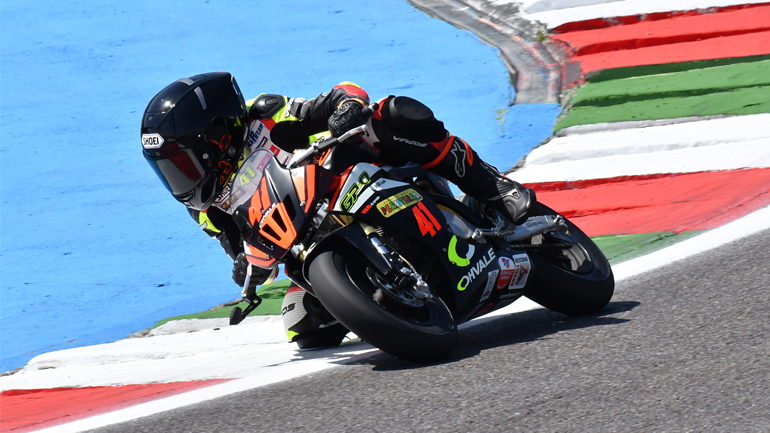 Ψηφίζουμε Γιάννη Περιστερά για τα μεγάλα σαλόνια!