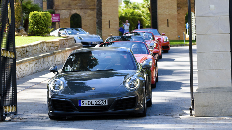 Με 3.000 δολάρια το μήνα οδηγείς όλες τις Porsche Με 3.000 δολάρια το μήνα οδηγείς όλες τις Porsche