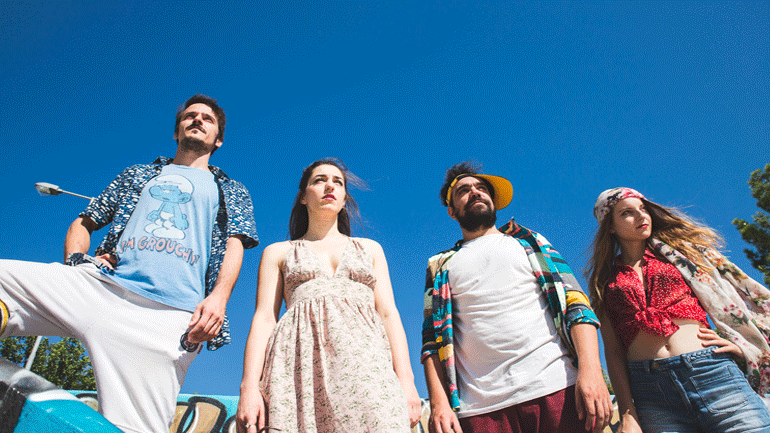 «Καλιφόρνια ντρίμιν» στο θέατρο «Επί Κολωνώ»