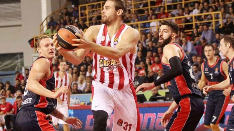 Μπόγρης: «Ο Ολυμπιακός δεν καταλαβαίνει από απουσίες»