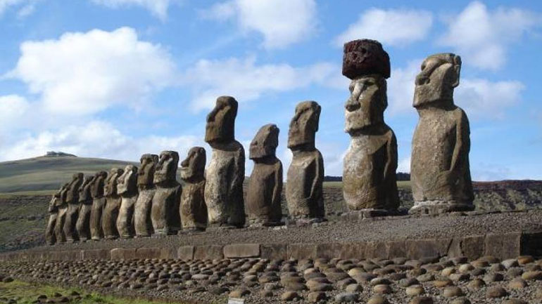 Μεγαλώνει το μυστήριο της Νήσου του Πάσχα