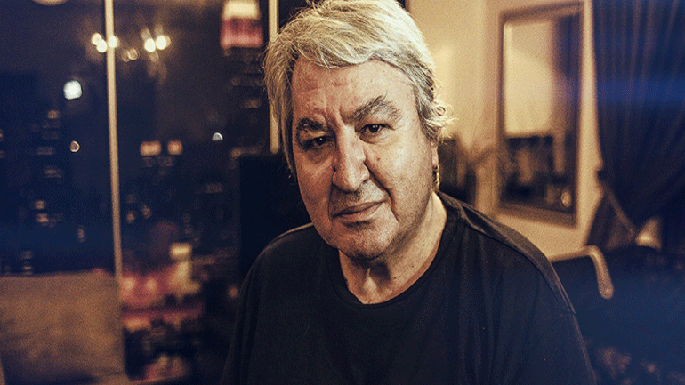 Πέθανε ο τραγουδιστής Γιώργος Σαρρής