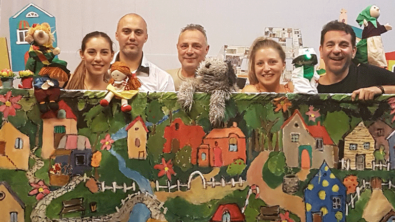 «Ψέμα στο ψέμα» στο θέατρο Σοφούλη