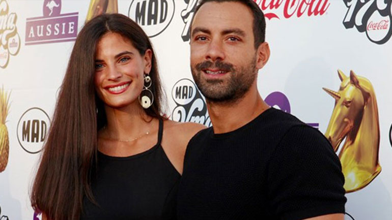 Χριστίνα Μπόμπα: Στο πλευρό του Σάκη Τανιμανίδη για το νέο του επαγγελματικό βήμα