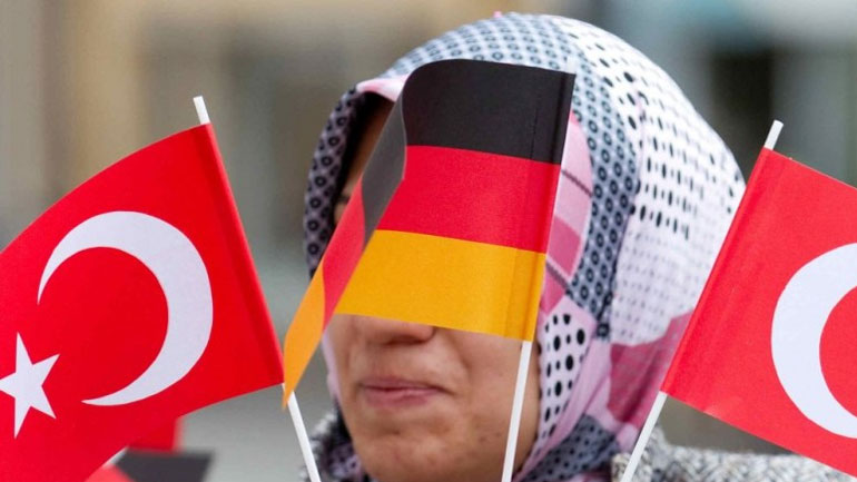 Γερμανία: Πάνω από 600 υψηλόβαθμοι Τούρκοι αξιωματούχοι έχουν υποβάλει αίτηση ασύλου