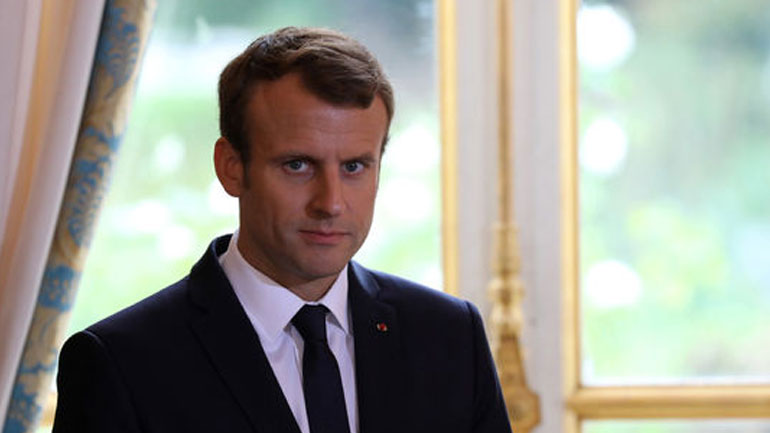 Μακρόν: Οι παράτυποι μετανάστες που διαπράττουν αδικήματα θα απελαύνονται