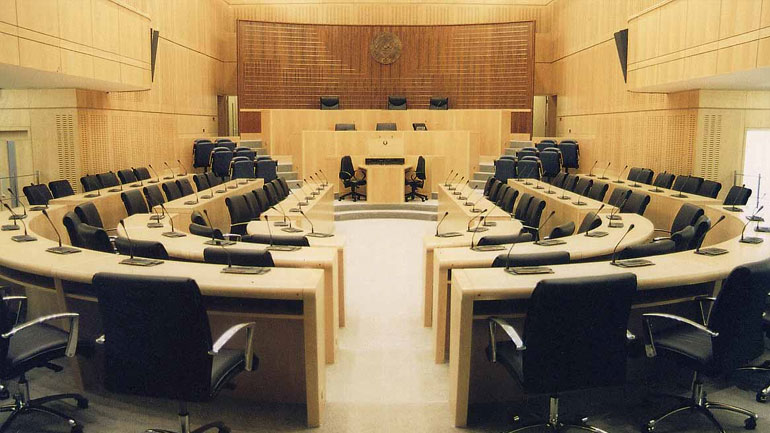 Κύπρος: Αντιδράσεις των κομμάτων στην υποψηφιότητα Αναστασιάδη