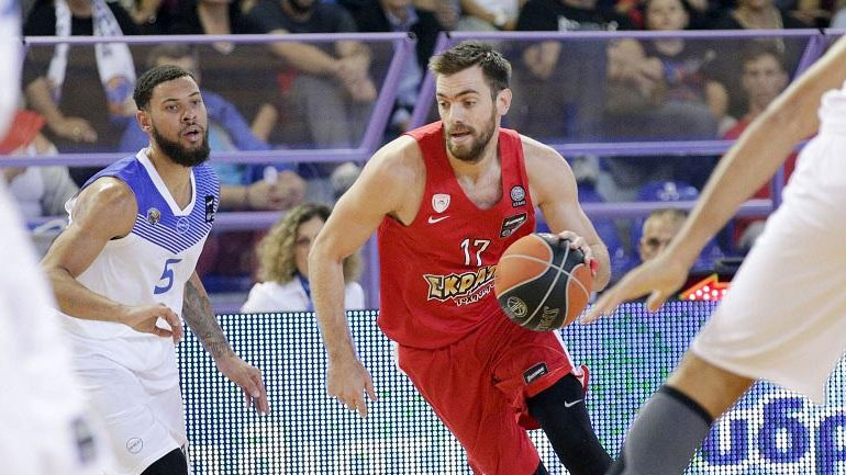 Ολυμπιακός: Κάκωση ο Μάντζαρης-Κάνει αγώνα δρόμου για να προλάβει τη Μάλαγα