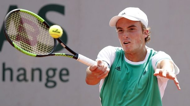 Τένις: Νίκη για τον Τσιτσιπά στην Αμβέρσα