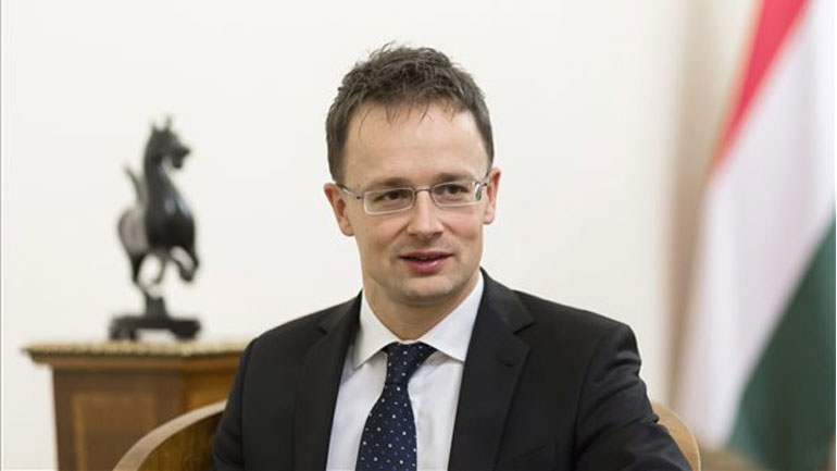 Ουγγαρία-Αυστρία: Η Βουδαπέστη ευτυχής για τη νίκη του Κουρτς στις εκλογές