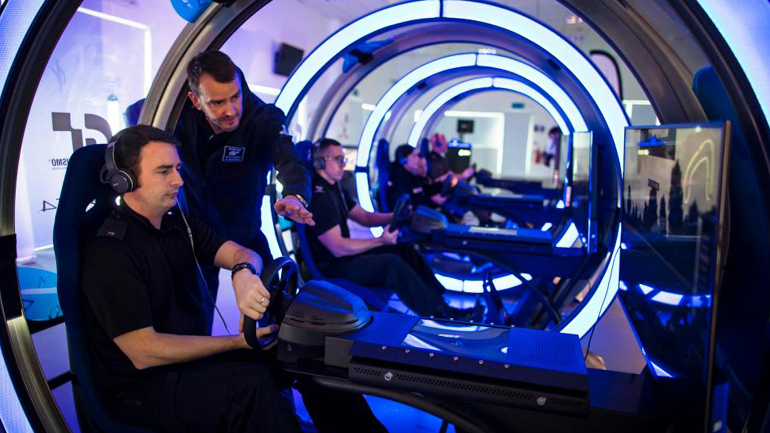 Έτσι εκπαιδεύουν τους αστυνομικούς στη Βρετανία Έτσι εκπαιδεύουν τους αστυνομικούς στη Βρετανία