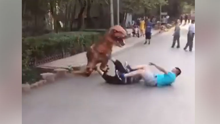 Φάρσα για να μείνεις στον τόπο