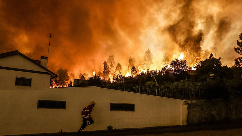 Πορτογαλία: Τριήμερο εθνικό πένθος μετά τις φονικές πυρκαγιές