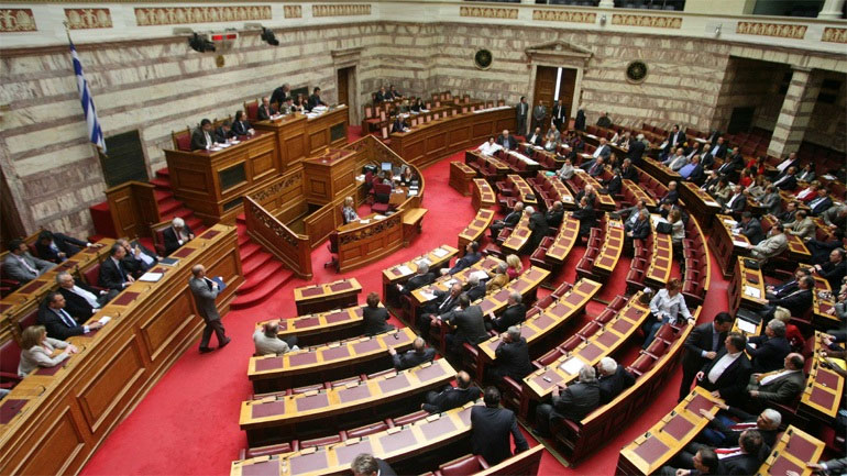 Στην ολομέλεια της Βουλής το νέο νομοσχέδιο για τα αυθαίρετα