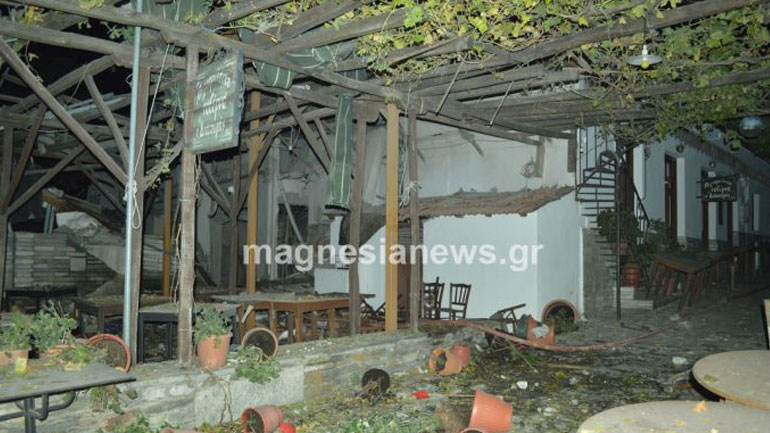 Ισοπεδώθηκε η ταβέρνα στην Πορταριά μετά από έκρηξη σε δεξαμενή προπανίου