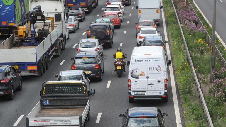 Στην Ελλάδα κυκλοφορούν τα παλαιότερα φορτηγά Στην Ελλάδα κυκλοφορούν τα παλαιότερα φορτηγά