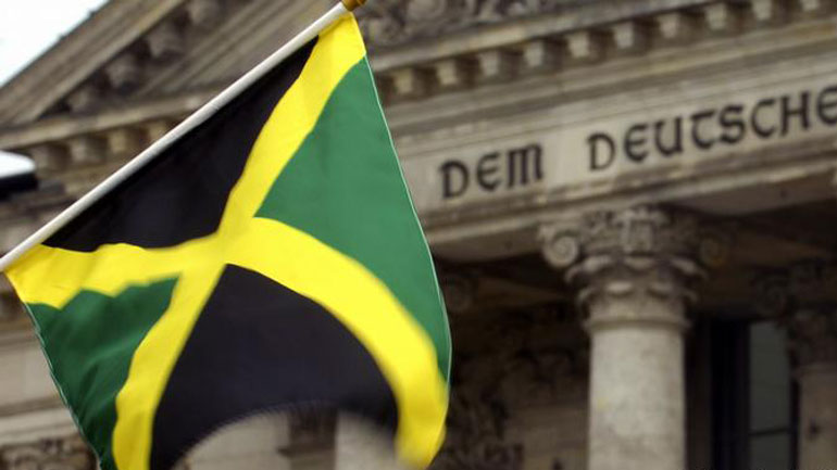 Π. Ραμσάουερ: «Δεν αποκλείεται να συζητήσουμε με τους Σοσιαλδημοκράτες»