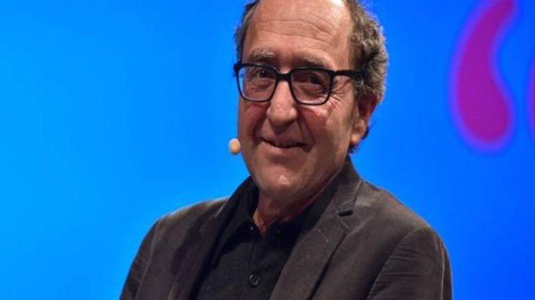 Ελεύθερος ο Τούρκος συγγραφέας που είχε συλληφθεί στην Ισπανία