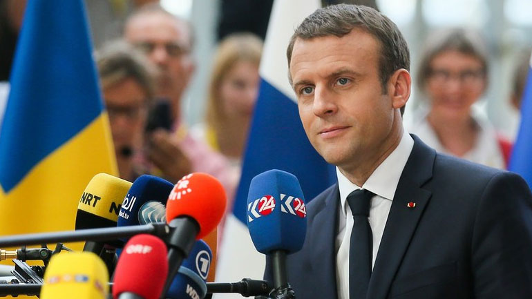 Ο Μακρόν εστιάζει στην «Ευρώπη που προστατεύει και φεύγει μπροστά»