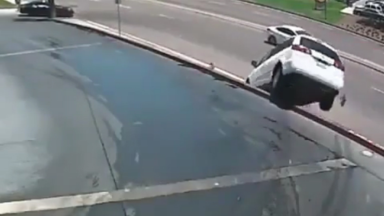 Τα διέλυσε όλα!