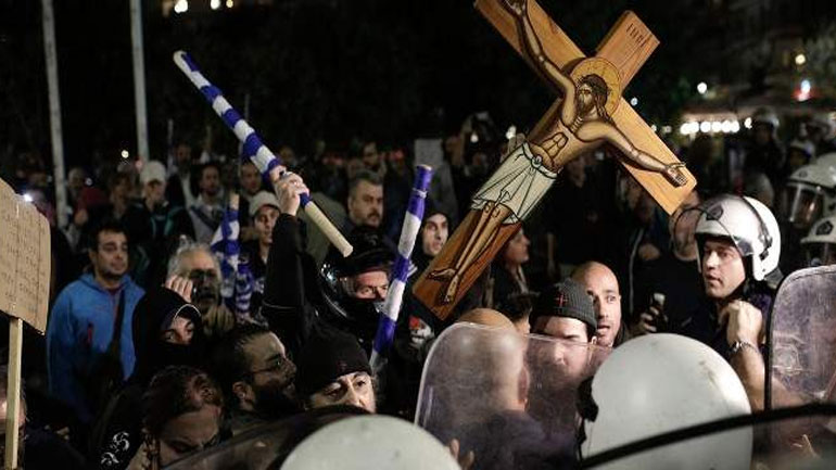 Θεσσαλονίκη: Τρεις συλλήψεις για τα επεισόδια στην παράσταση «Η ώρα του Διαβόλου»