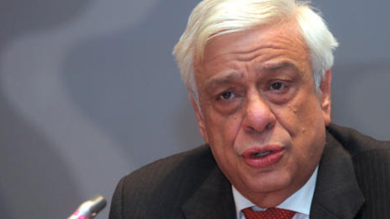 Πρ. Παυλόπουλος: Το Δημόσιο έχασε την αίγλη του λόγω κρίσης