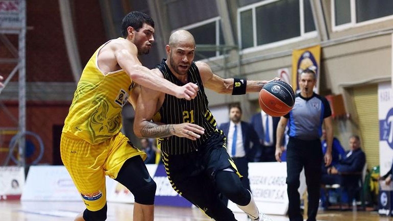 Nικητής στο Λαύριο ο Άρης με τρίποντο του Βασιλόπουλου