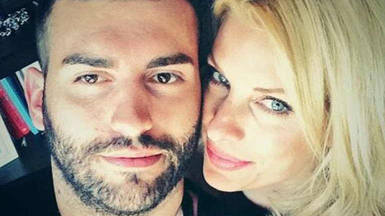 Η τρυφερή φωτογραφία της Ελένης Μενεγάκη με τον αδελφό της