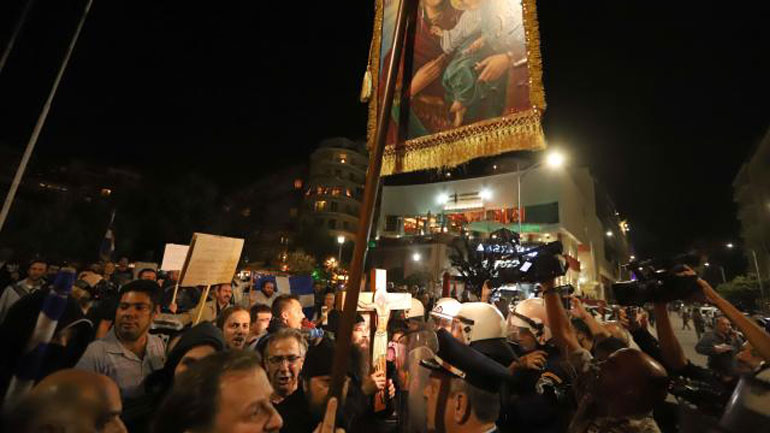 ΣΥΡΙΖΑ – Χρυσή Αυγή: Σύγκρουση για την «Ώρα του Διαβόλου»