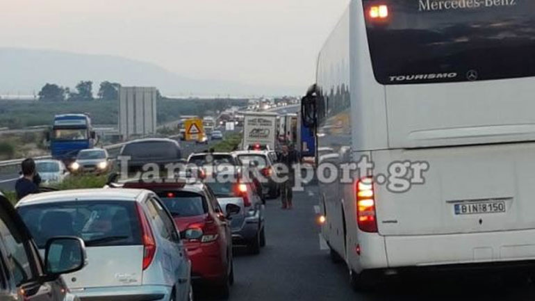 Αποκαταστάθηκε η κυκλοφορία στην Εθνική Oδό στο ύψος των Θερμοπυλών