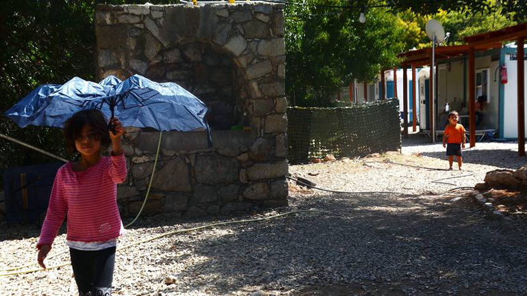 Τήλος: Νέα πνοή έδωσαν οι πρόσφυγες στην οικονομική ζωή του νησιού