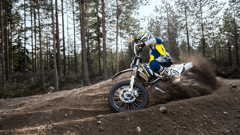 Οδηγήστε τα νέα Husqvarna και πάρτε τα όλα ..σβάρνα!