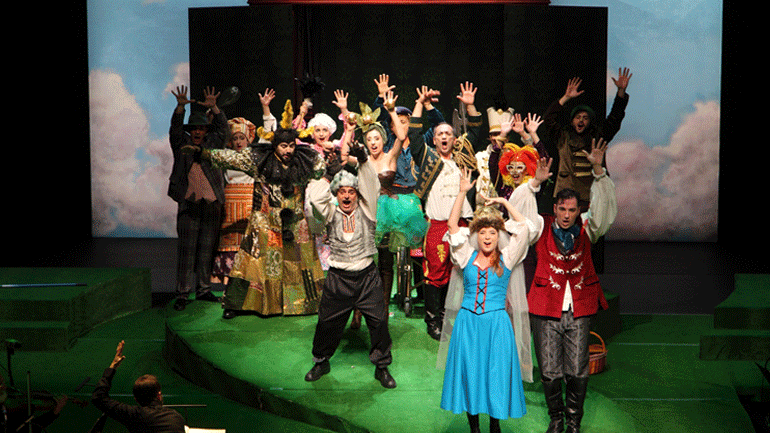 Ενθουσίασε μικρούς και μεγάλους ο πρίγκιπας Ιβάν και το πουλί της φωτιάς!