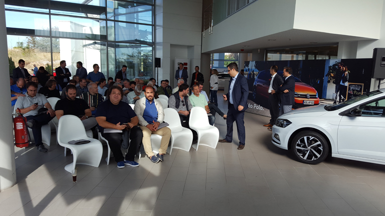 Πλήθος δημοσιογράφων και εκπροσώπων Μέσων στην παρουσίαση του νέου VW Polo