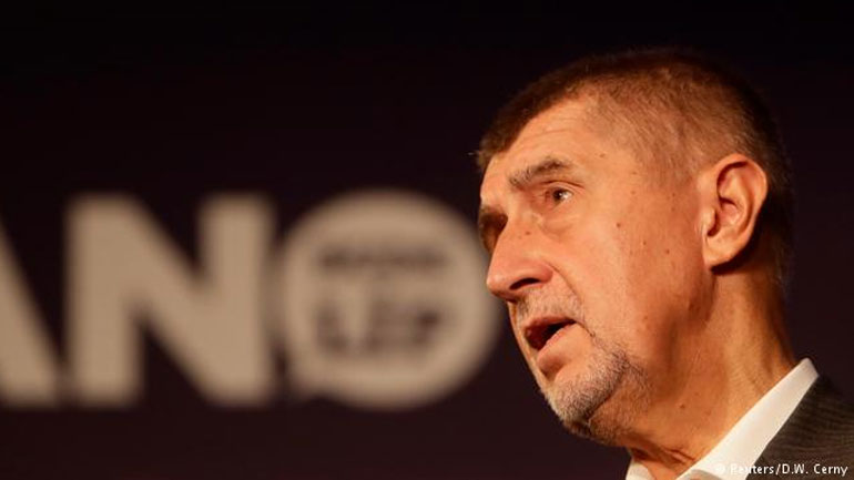 DW: Η δεξιά στροφή της Τσεχίας και το Βίζεγκραντ