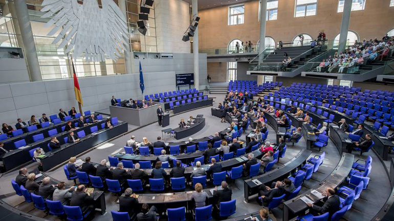 Υπάρχουν βουλευτές που αισθάνονται άβολα όταν κάθονται δίπλα σε συναδέλφους τους από το AfD στην ολομέλεια