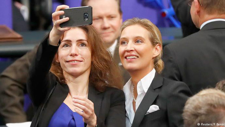 Γερμανία: «Να αντιληφθεί το AfD τα όρια στο κοινοβούλιο»
