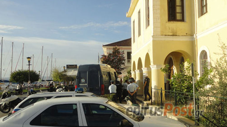 Πρέβεζα: Προφυλακίστηκε ιερέας έπειτα από καταγγελίες κοριτσιών