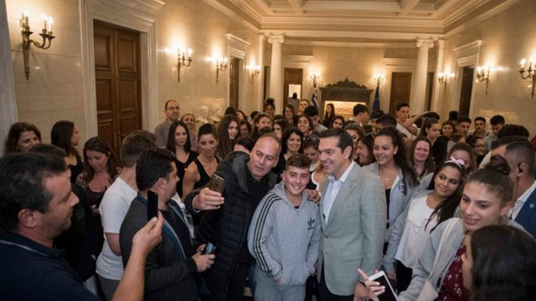 Συνάντηση Τσίπρα με μαθητές και καθηγητές του «Manor Hill»