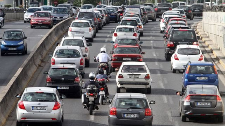 Ιδιαίτερα αυξημένη η κίνηση στην Αθήνα, λόγω της απεργίας στο μετρό