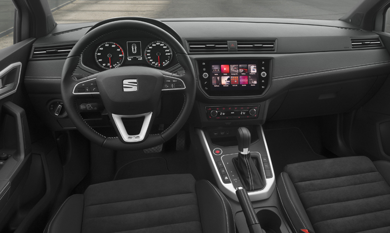 Αυτή είναι η εικόνα του ταμπλό στην πλουσιότερη έκδοση Xcellence