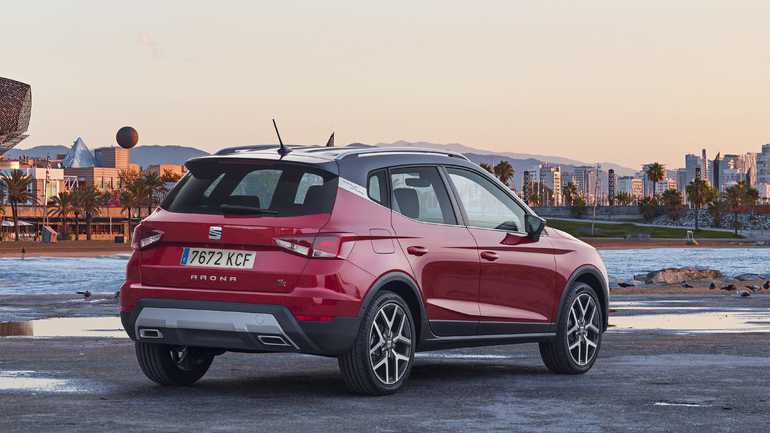 Το μήκος του είναι 4.138 χλστ., το πλάτος 1.780 χλστ. και το ύψος 1.543 χλστ.